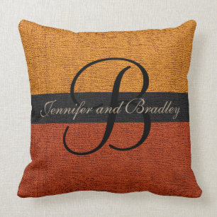 Dunkelgelbe und orange-elegante Monogramm-Hochzeit Kissen