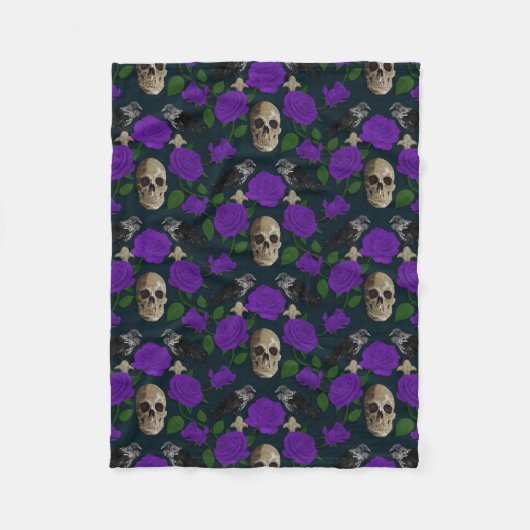 Dunkelgotische Grungy Rose Vines Raven Skull lila Fleecedecke (Vorderseite)