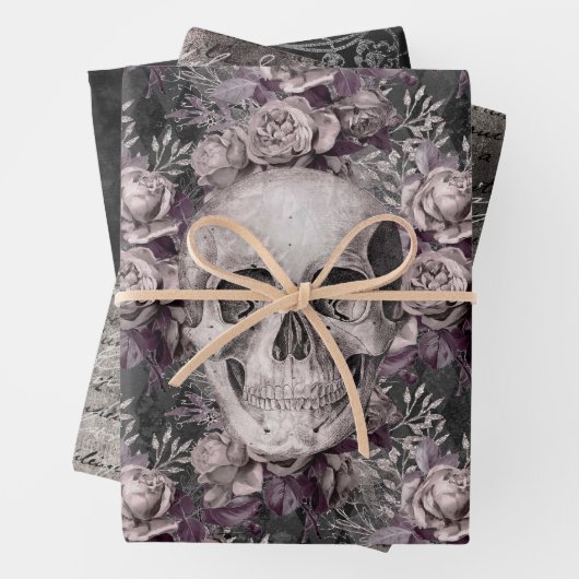 Dunkelgotische Schädelspieße Geschenkpapier Set (Beispiel)