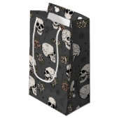 Dunkelgrau Elegant Dark Halloween Skull Kleine Geschenktüte (Vorderseite Schrägansicht)