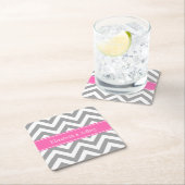 Dunkelgrau Lg Zickzack Hot Pink #2 Name Monogram Rechteckiger Pappuntersetzer (Vor Ort)