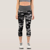 Dunkelgrau-Schwarz-Weiß-Camouflage-Muster Capri Leggings (Vorderseite)