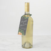 Dunkelgraue Peach Wedding Modern Floral Flaschenanhänger (Angewinkelt)