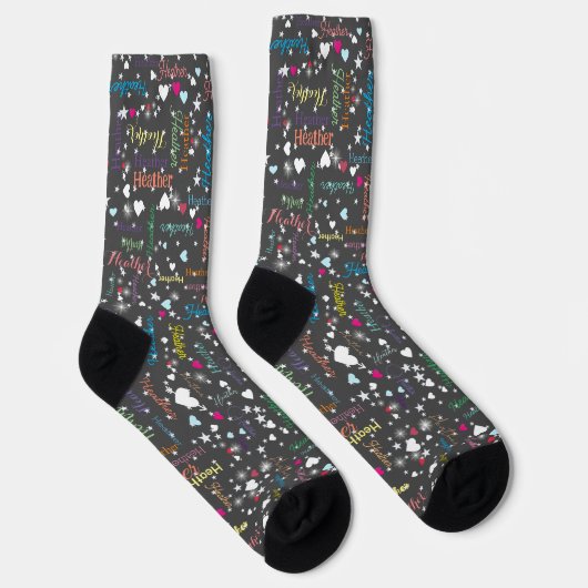 Dunkelgraue Socken voller Namen - Herzen und Stern (Rechts)