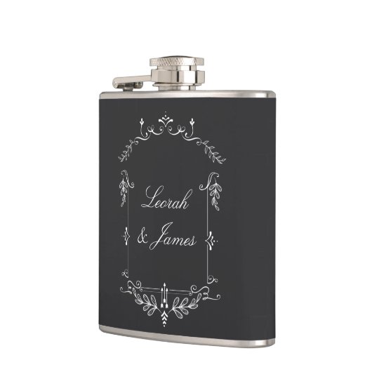 Dunkelgraue Tafel mit Bildrolle Flachmann (Links)