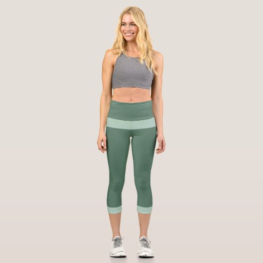 Dunkelgrün und Pastellgrün Capri Leggings (Vorderseite)