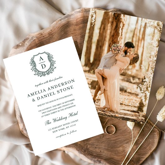 Dunkelgrüne Elegant Wappen Monogram Wedding Einladung