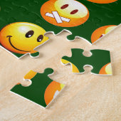 dunkelgrüne Emoji Puzzle (Seite)