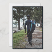 Dunkelgrüne Kalligrafie Elegantes Foto Abschluss Einladung (Rückseite)