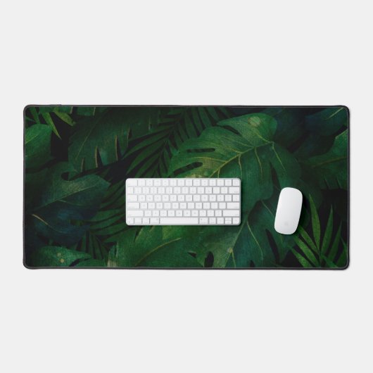 Dunkelgrüne tropische Blätter Muster Schreibtischunterlage (Tastatur & Maus)