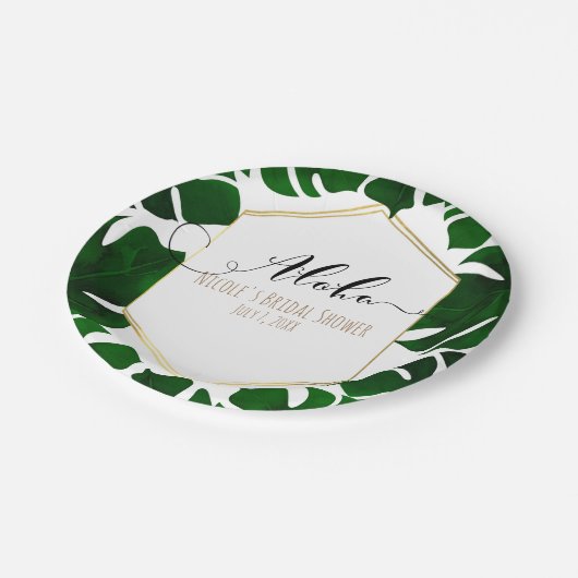 Dunkelgrüne tropische Blätter Weiße Hochzeit & Gol Pappteller (Schrägansicht)