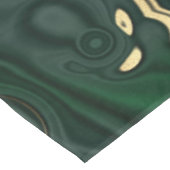 Dunkelgrüner Malachit und goldener Foil Strata Vei Tischdecke (Schrägansicht)