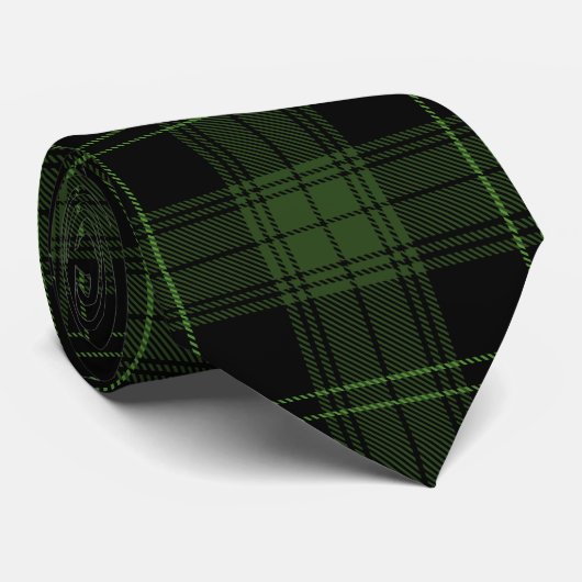 Dunkelgrüner und schwarzschottischer Tartan Karier Krawatte (Gerollt)
