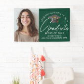 Dunkelgrünes Graduate Foto 2025 Graduation Party Banner (Insitu)