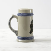 Dunkelheit ein großer Stein Bierglas (Links)