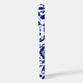 Dunkelmarineblau-Blumenmuster auf Weiß Case-Mate iPhone Hülle (Rückseite / Links)