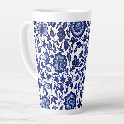 Dunkelmarineblau-Blumenmuster auf Weiß Milchtasse (Linke Ecke)