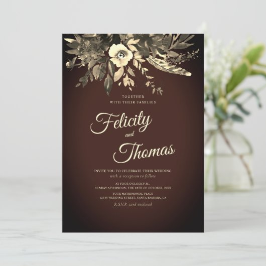 Dunkelromantischer Fall Blumenalter Braun Hochzeit Einladung (Stehend Vorderseite)