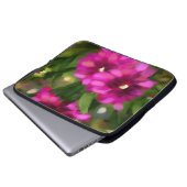 Dunkelrosa Dahlia Blume Blume Grün Laptopschutzhülle (Vorne Knopf)