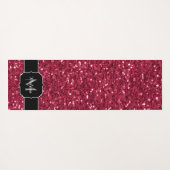 Dunkelrosa Magenta-Imitate Glitzern Monogramm Yogamatte (Rückseite (Horizontal))