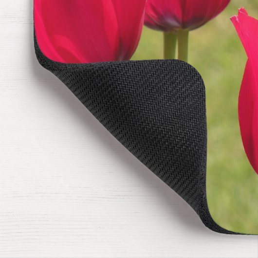 Dunkelrosa oder rote Mauspad mit Tulips (Ecke)