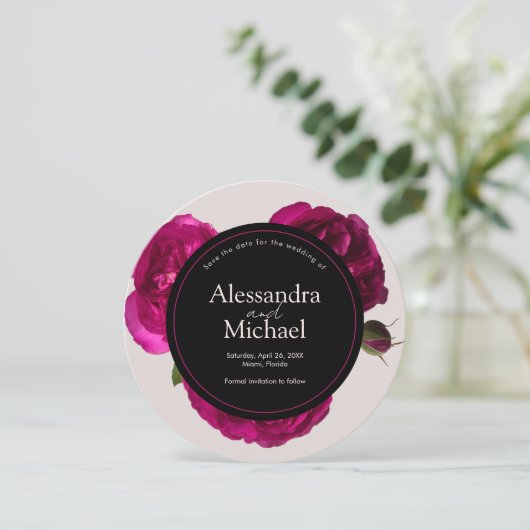 Dunkelrosa Rosen Romantische Save the Date Hochzei Einladung (Stehend Vorderseite)