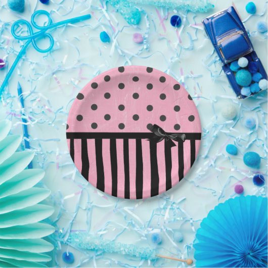 Dunkelrosa und schwarzer Polka-Dot gestrichene Pap Pappteller (Party)
