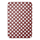Dunkelrot: Grosses, weißes Polka Dot Muster Badematte (Vorderseite Vertikal)