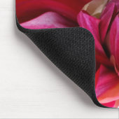dunkelrote Blüte Mousepad (Ecke)