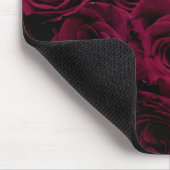Dunkelrote magenta burgundy-Rose Mousepad (Ecke)