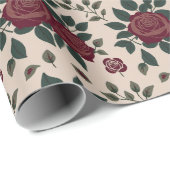 Dunkelrote Rosen mit grünen Blättern Geschenkpapier (Rolleneckpunkt)