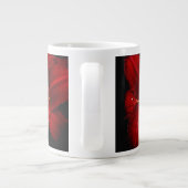 Dunkelrote Tiger-Lilie Jumbo-Tasse (Rückseite)