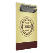 Dunkelrotes Golddesign, Logo oder Foto im goldenen Mini Klemmbrett (Schrägansicht)