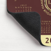 Dunkelrotes Golddesign, Logo oder Foto im goldenen Mousepad (Ecke)