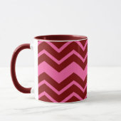 Dunkelrotes Rosa Chevron-Zickzack-Design  Tasse (Links)