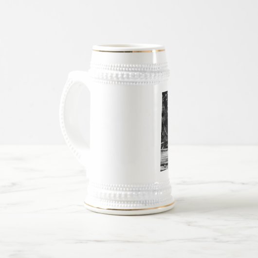 Dunkelschützer Bierglas (Vorderseite Links)