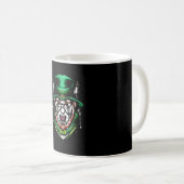 Dunkelschwarzer Metallleprechaun am St. Patrick's Kaffeetasse (VorderseiteRechts)