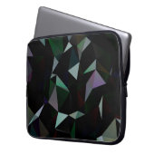 Dunkelschwarzes Dreieck-Mosaikmuster. Geometrische Laptopschutzhülle (Vorderseite Links)