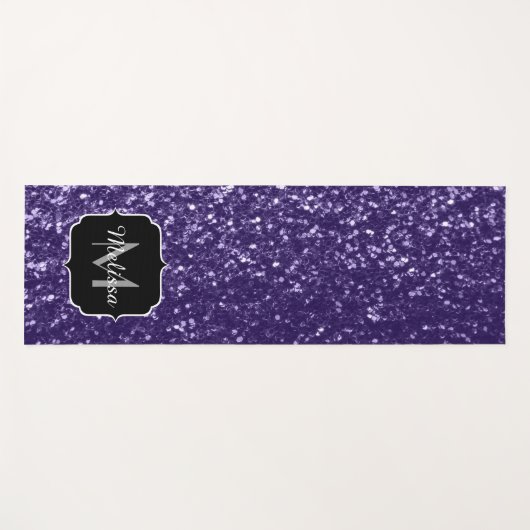 Dunkelviolett, lila Glitzer Glitzern Monogram Yogamatte (Vorderseite (Horizontal))