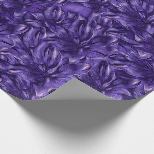 Dunkelviolette Blumen auf Blume Geschenkpapier (Ecke)