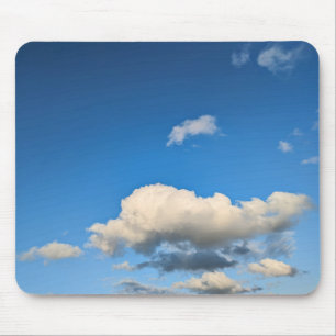 Dunkelweiße Wolken Mousepad