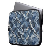 Dunkle, abgenutzte Denim-Patchwork- und Zopf-Arbei Laptopschutzhülle (Vorderseite Links)