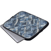 Dunkle, abgenutzte Denim-Patchwork- und Zopf-Arbei Laptopschutzhülle (Vorne Knopf)
