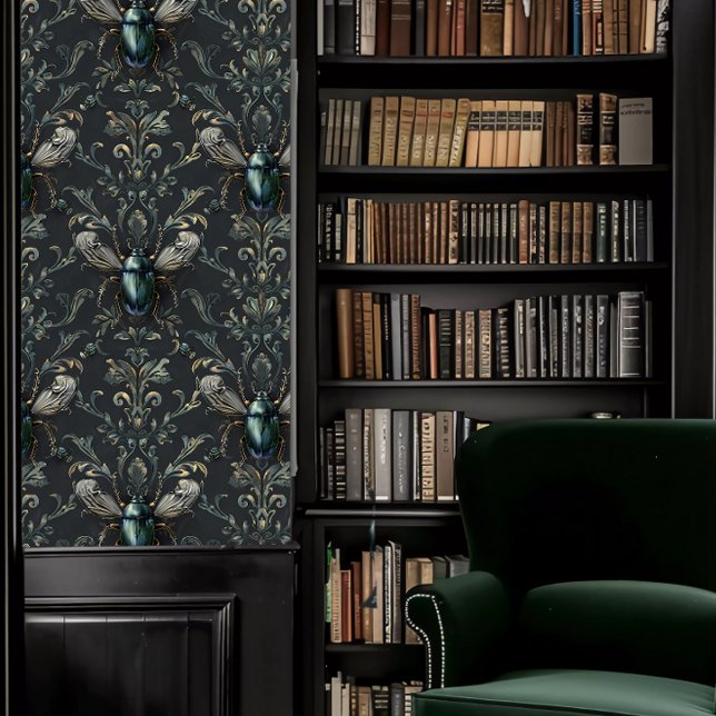 Dunkle Akademie Elegante grüne Käfer Tapete (Dark Academia Elegant Green Beetles Wallpaper in a library.)