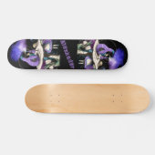 Dunkle Alice und die Raupe Rauchen im Pilz Skateboard (Horizontal)