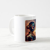 Dunkle Alien-Prinzessin posiert vor feurigem Hinte Kaffeetasse (Vorderseite Links)