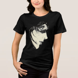 Dunkle Anime-Seitenansicht Schwarze und weiße Ma Tri-Blend Shirt