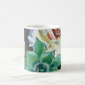 Dunkle Aquarellblüte mit Monogramm Kaffeetasse (Mittel)