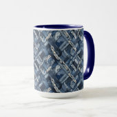 Dunkle bedrängte Denim-Patchwork- und Flechtarbeit Tasse (VorderseiteRechts)