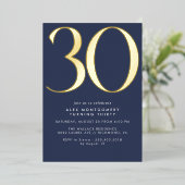 Dunkle blaue Marine und Gold | Moderner 30. Geburt Folieneinladung (Stehend vorne)